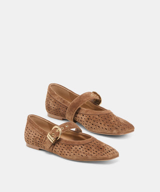 Mikela Flat