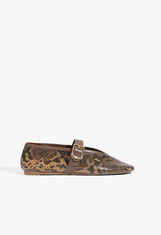 Vick Pattern Buckle Flat